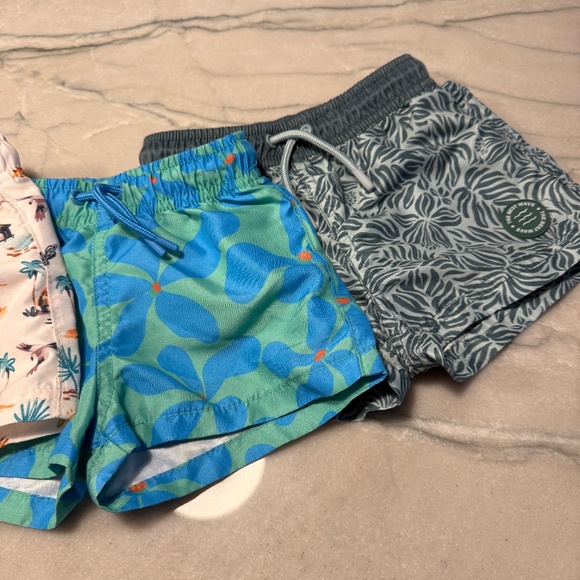 Zara Boys Swim Shorts - Picture 2 of 10